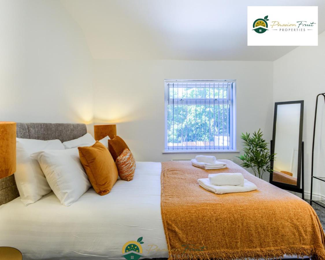 3 Bedroom Coventry House By Passionfruitproperties With Free Wi-Fi, Large Garden And Driveway - 52Nrc מראה חיצוני תמונה