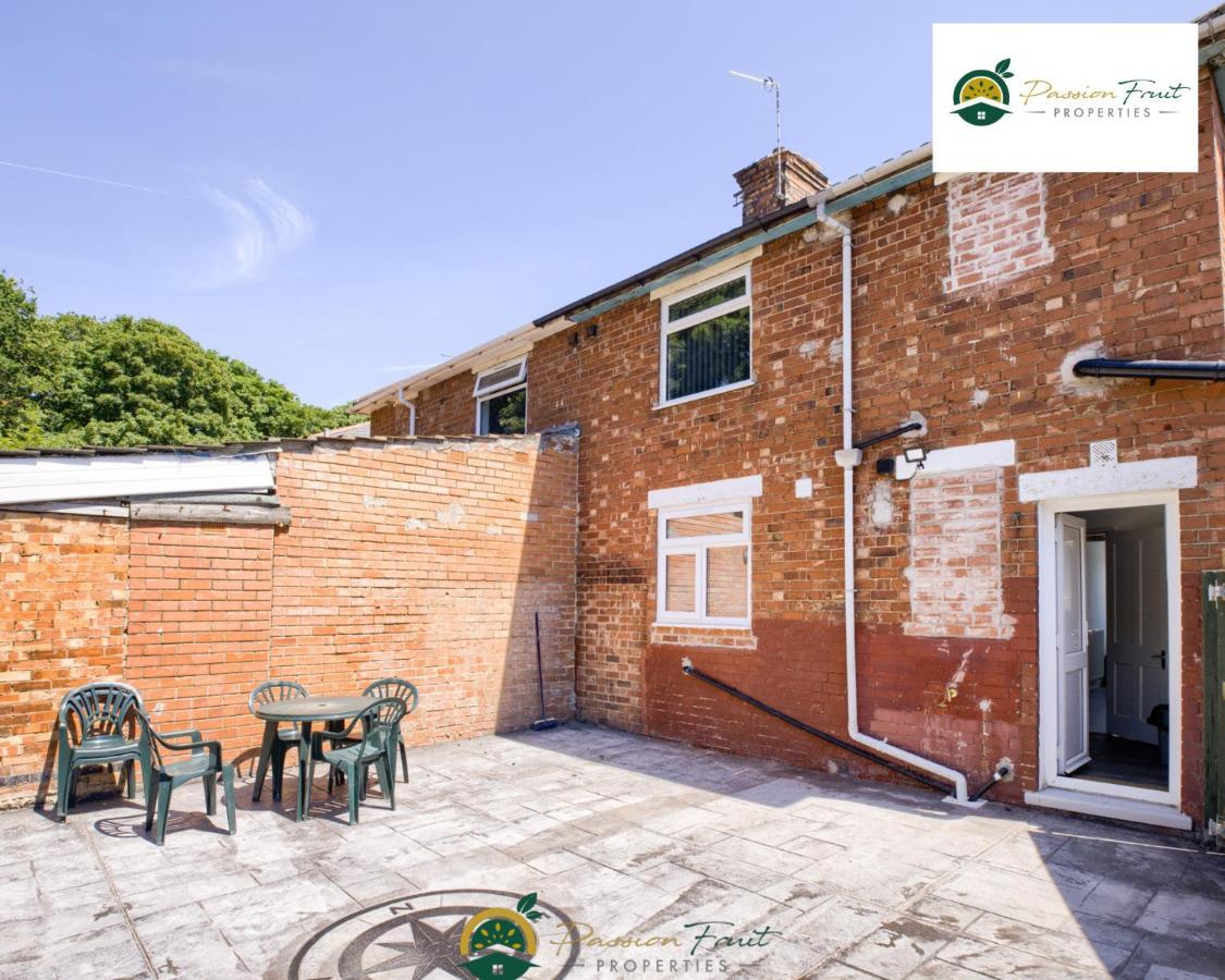 3 Bedroom Coventry House By Passionfruitproperties With Free Wi-Fi, Large Garden And Driveway - 52Nrc מראה חיצוני תמונה